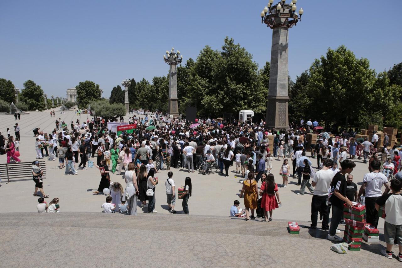 Международный день защиты детей отметили в Гяндже