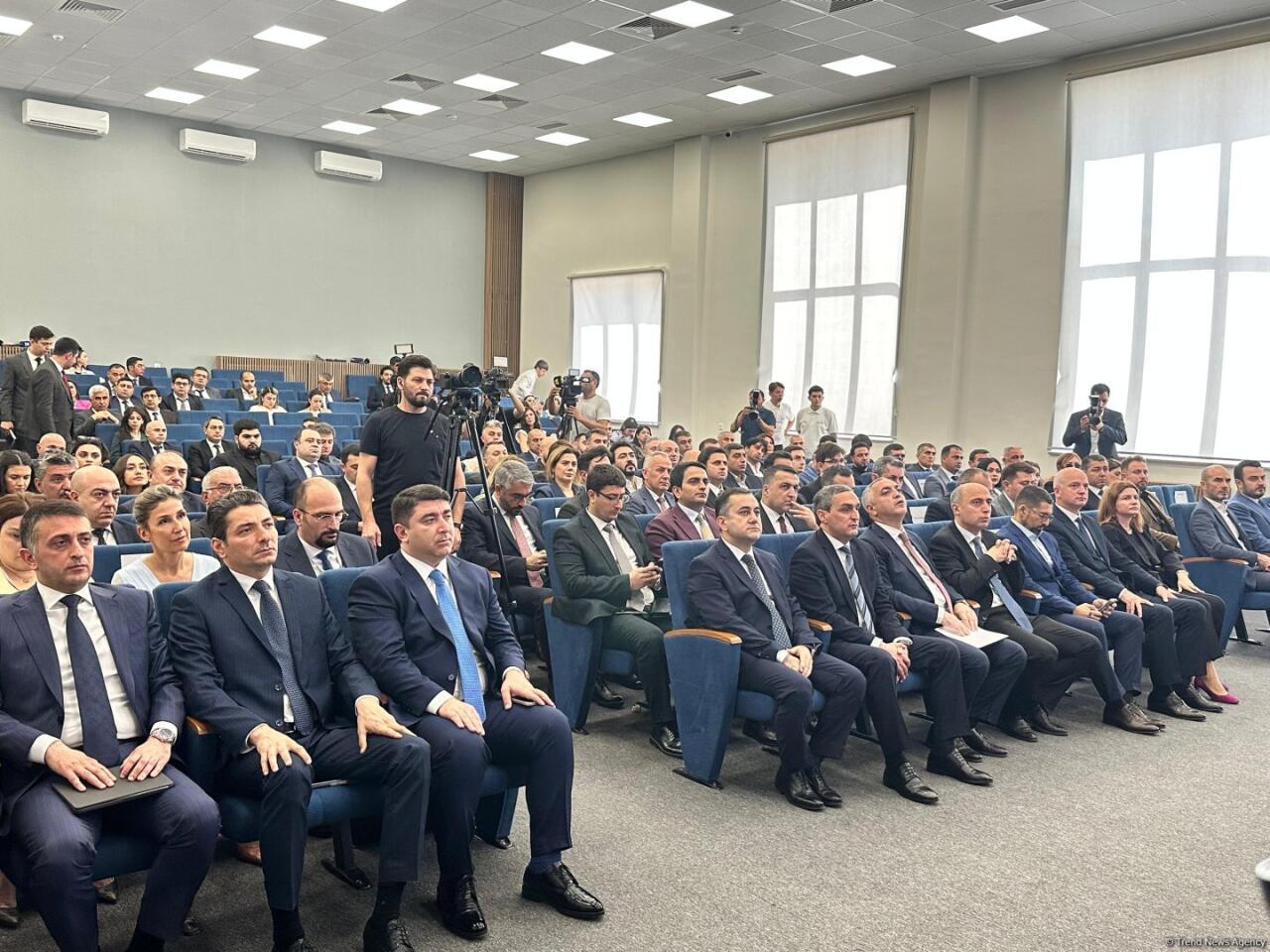 В Ханкенди проходит Карабахский форум образования и партнерства