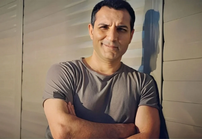 Rafet El Roman “Ay bəri bax”ı oxudu