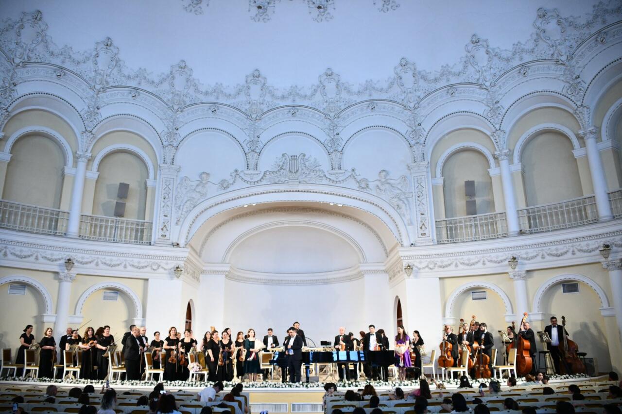В Баку представлен познавательный концерт с "Карнавалом животных"