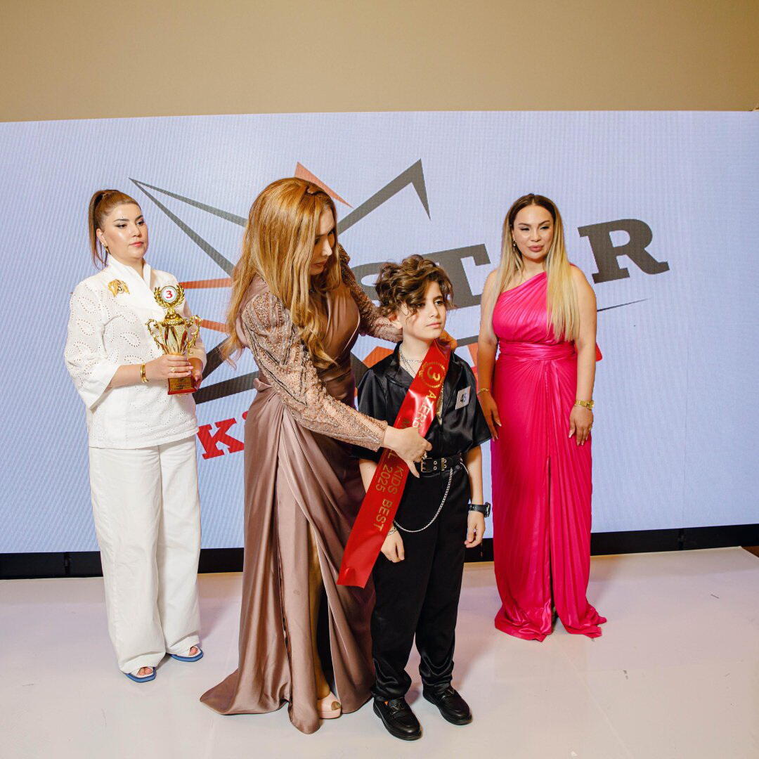 Детская мода, блеск и таланты на подиуме Azerbaijan Kids Best Model