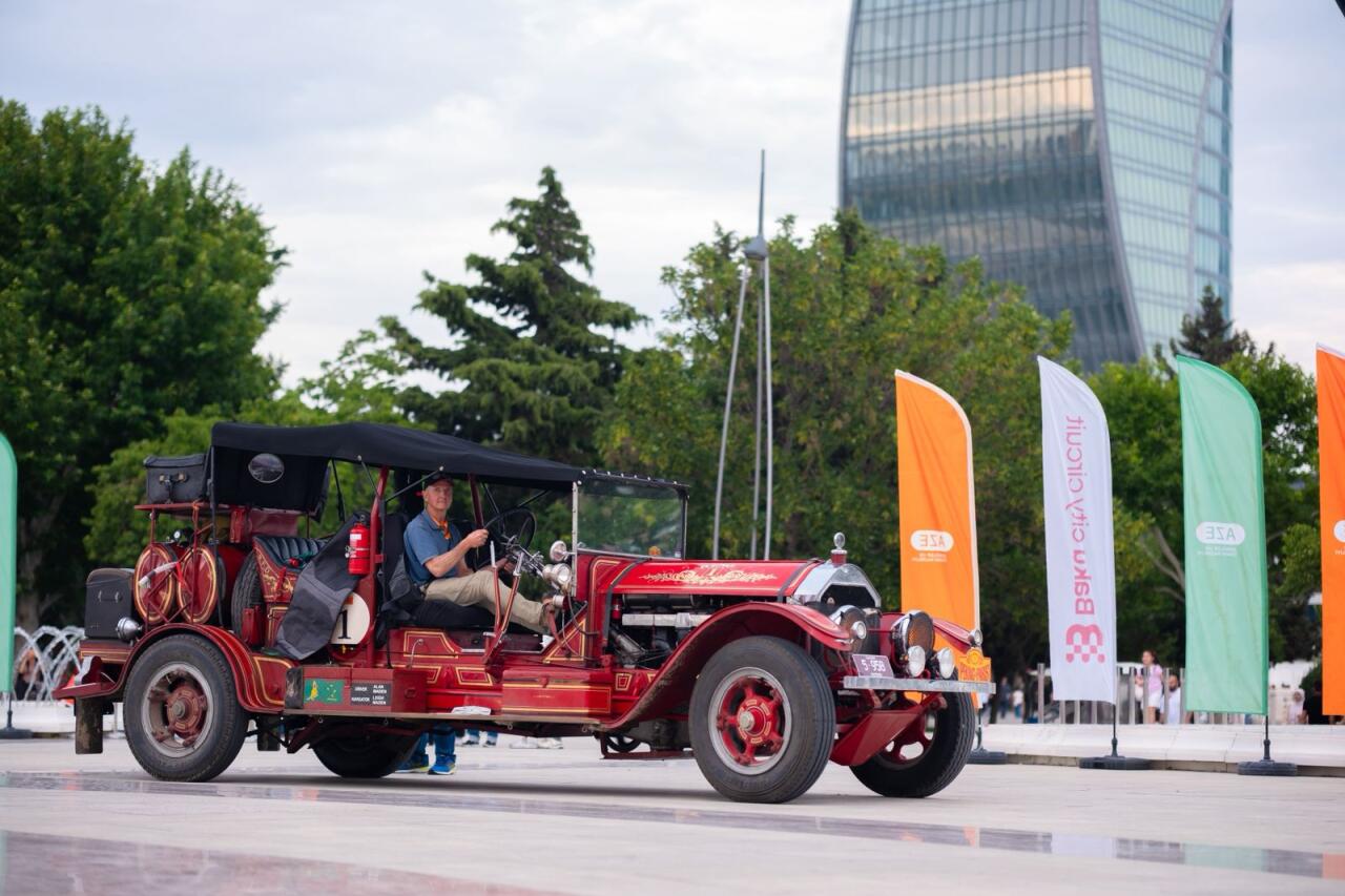 Легендарный автопробег Peking to Paris Motors Challenge вновь проходит через Азербайджан