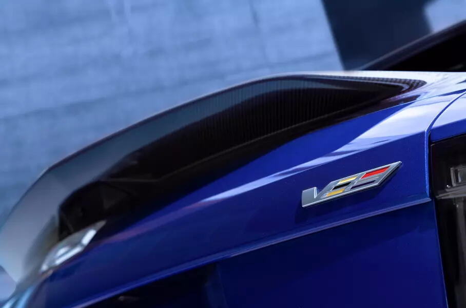 Кроссоверу Cadillac Optiq добавили V-версию