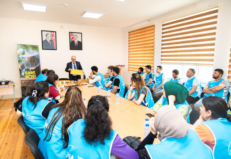 Heydər Əliyev Fondunun vitse-prezidenti Leyla Əliyevanın təşəbbüsü ilə Xızı rayonunda keçirilən “Gənc arıçı” layihəsinin təlim mərhələsi yekunlaşıb