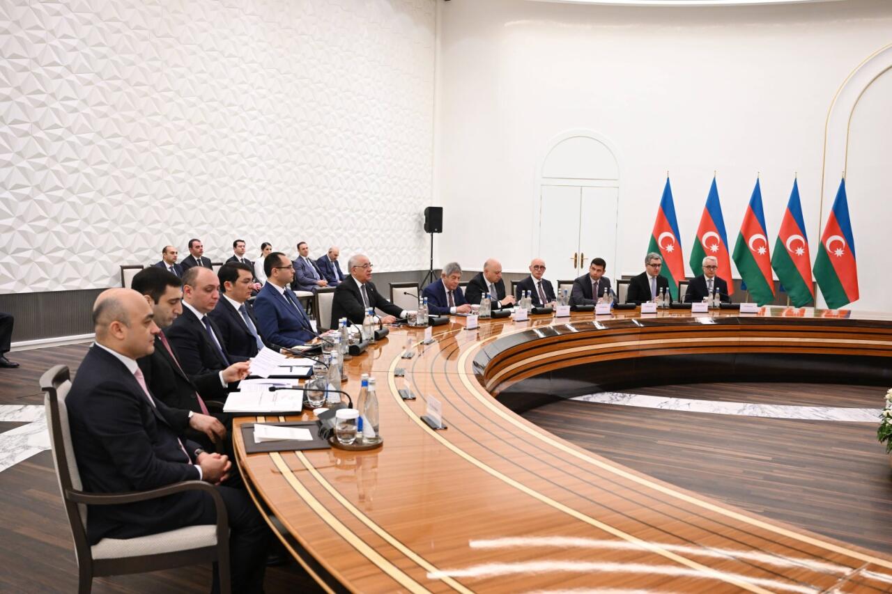 Премьер-министры Азербайджана и Узбекистана обсудили развитие связей двух стран по ряду сфер