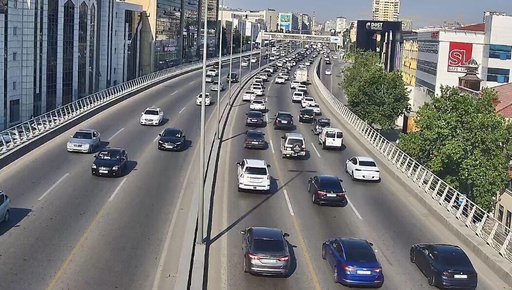 Paytaxtın bir sıra yollarında tıxac var