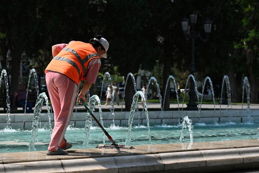 Paytaxtda növbəti geniş təmizlik işləri aparılıb