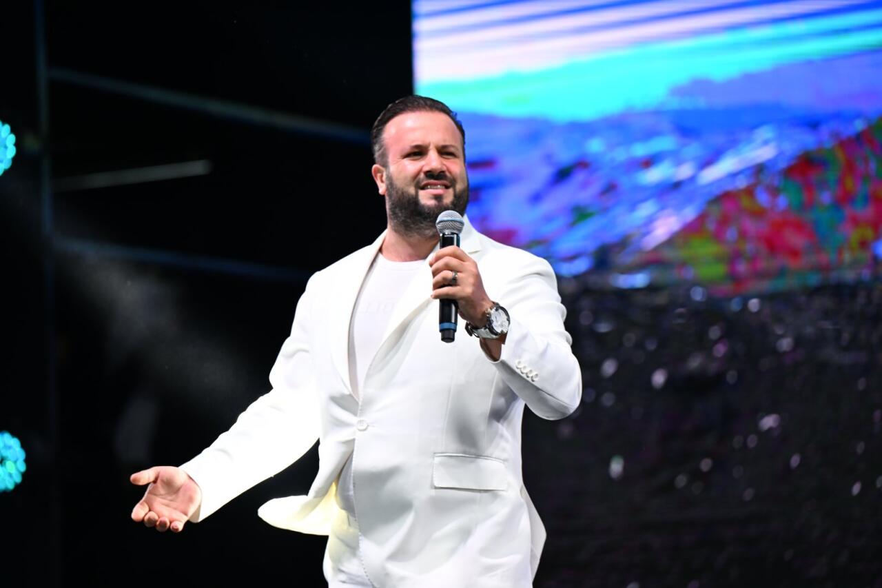 Heydər Əliyev Mərkəzinin parkında Milli Qurtuluş Günü münasibəti ilə konsert olub