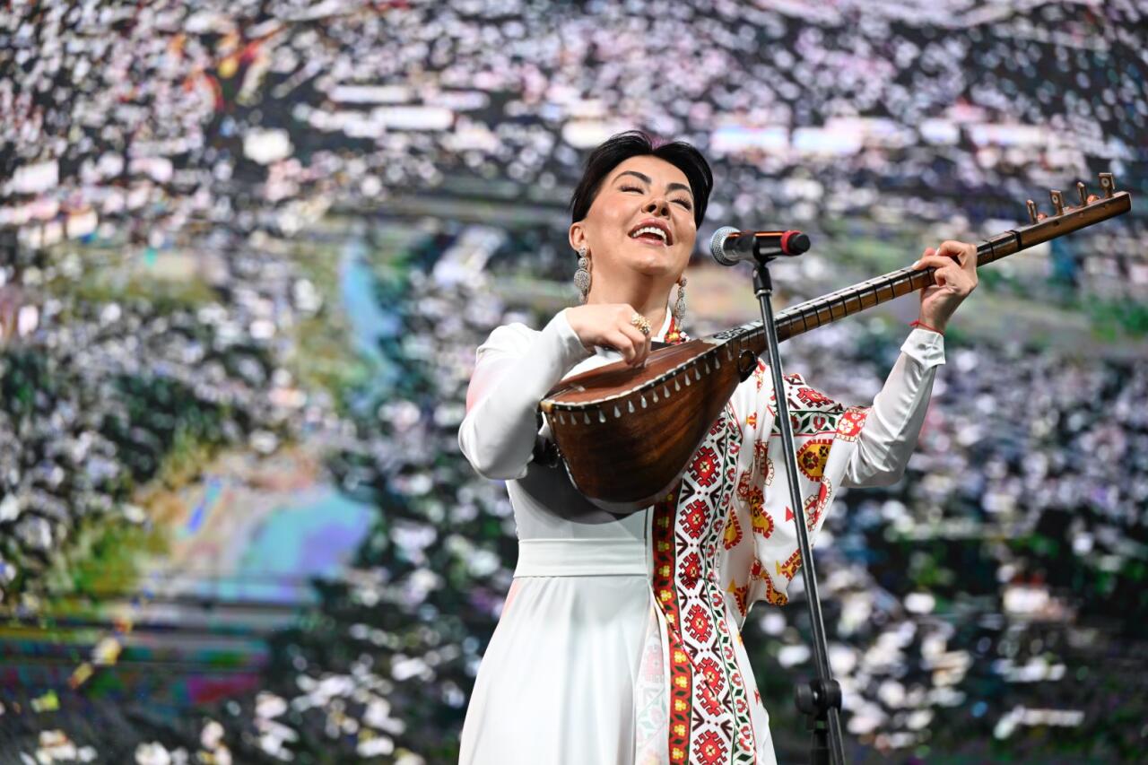 Heydər Əliyev Mərkəzinin parkında Milli Qurtuluş Günü münasibəti ilə konsert olub