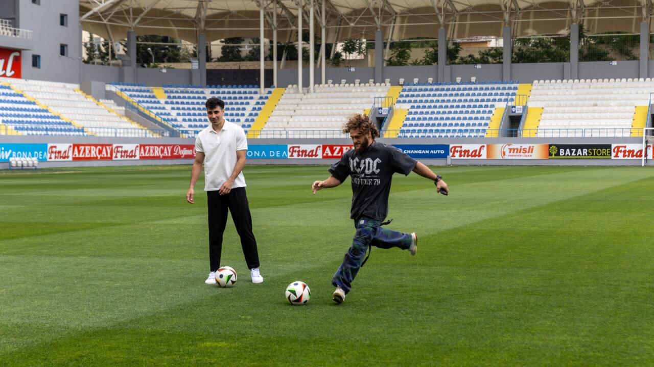 "Qarabağ" UFC-ni qarşıladı - Rafael Fiziev Ağdam klubunun stadionunda