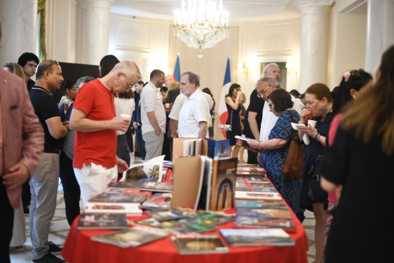 Торжественная презентация книг о культурном наследии Азербайджана в Париже