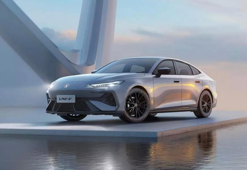 Changan полностью рассекретил новое поколение лифтбека Uni-V