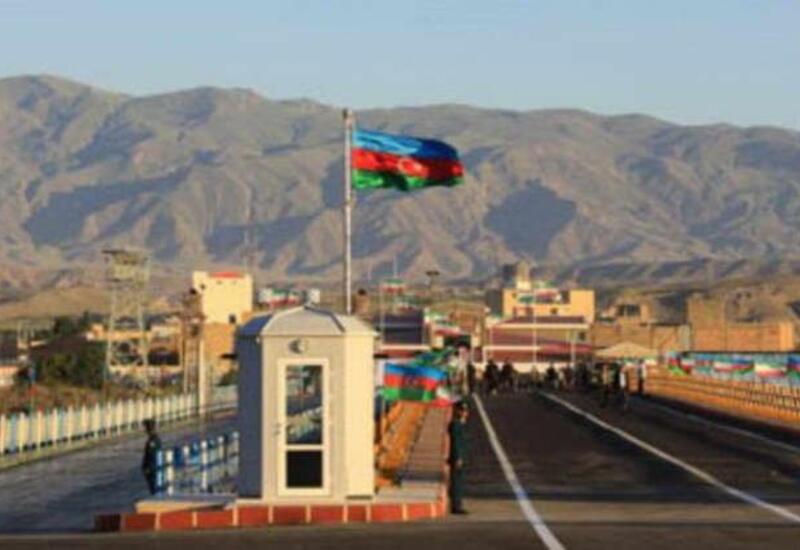 Азербайджан назвал количество граждан страны, пересекших границу Ирана