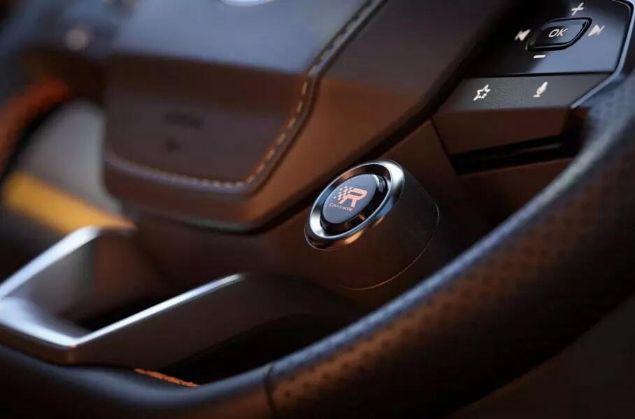 Changan полностью рассекретил новое поколение лифтбека Uni-V