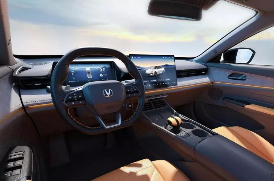 Changan полностью рассекретил новое поколение лифтбека Uni-V