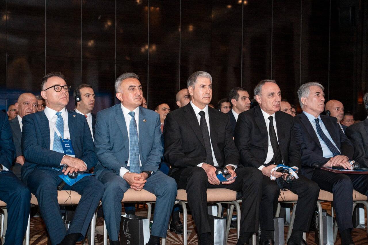 Bakıda Məhkəmə-Hüquq Şurasının 20 illiyinə həsr olunan beynəlxalq konfrans keçirilib