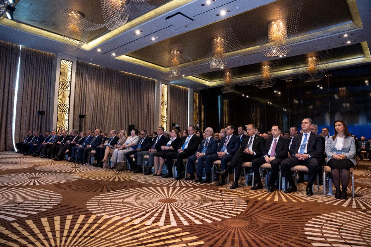 Bakıda Məhkəmə-Hüquq Şurasının 20 illiyinə həsr olunan beynəlxalq konfrans keçirilib