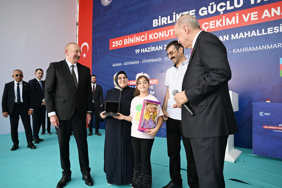 Prezident İlham Əliyev və Prezident Rəcəb Tayyib Ərdoğan Kahramanmaraşda “Azərbaycan” məhəlləsinin açılış mərasimində iştirak ediblər