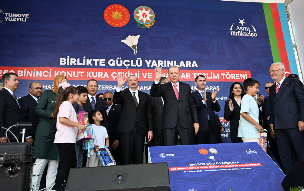 Prezident İlham Əliyev və Prezident Rəcəb Tayyib Ərdoğan Kahramanmaraşda “Azərbaycan” məhəlləsinin açılış mərasimində iştirak ediblər