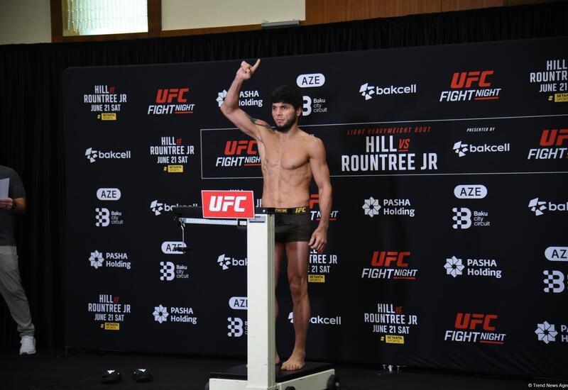 Bakıda "UFC Fight Night" iştirakçılarının rəsmi çəki mərasimi keçirilib