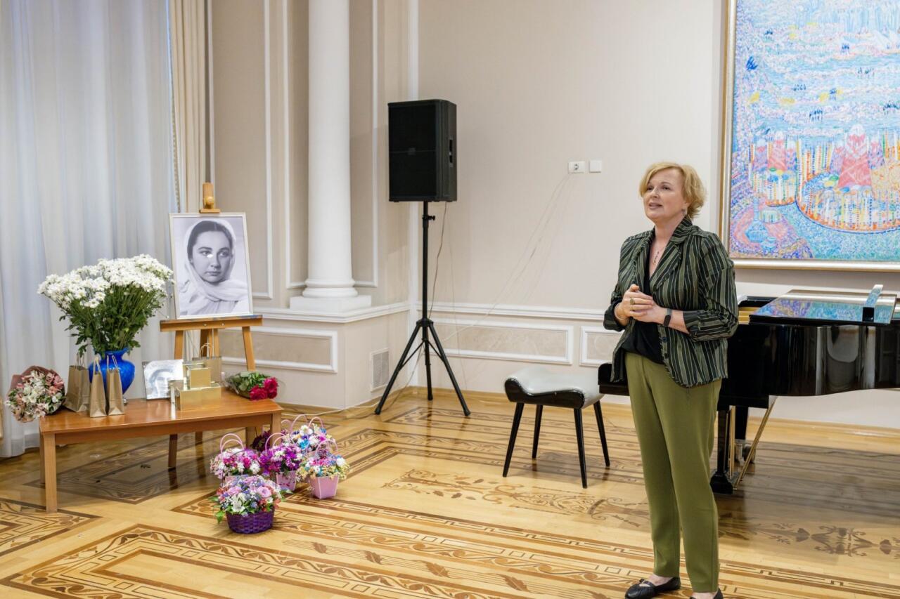 В Баку состоялся праздник музыки и театра к 100-летию Леди Гю