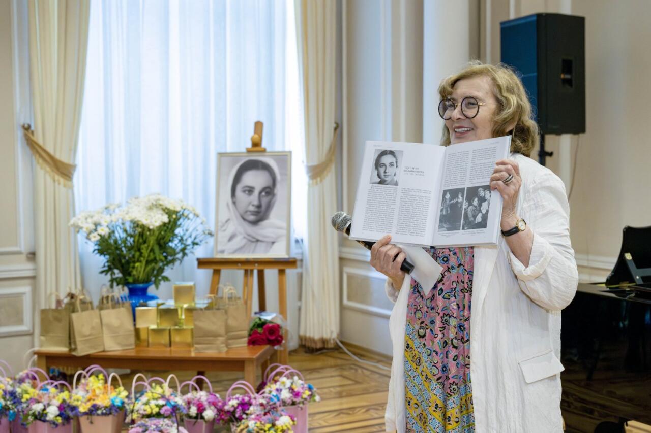 В Баку состоялся праздник музыки и театра к 100-летию Леди Гю