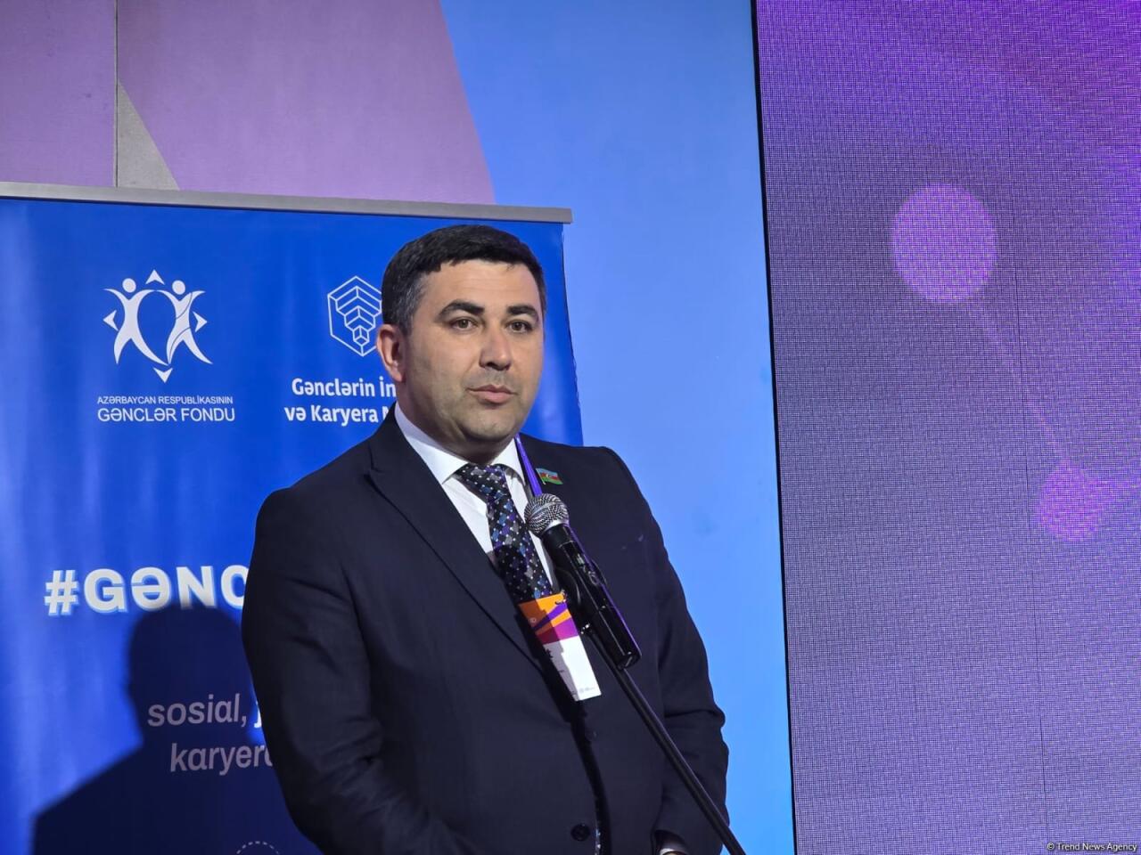 В Баку проходит Форум молодежи по искусственному интеллекту