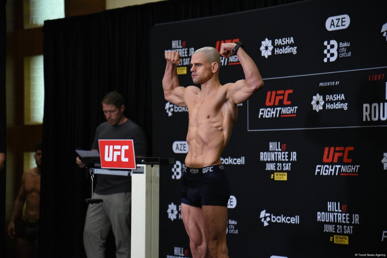 Bakıda "UFC Fight Night" iştirakçılarının rəsmi çəki mərasimi keçirilib