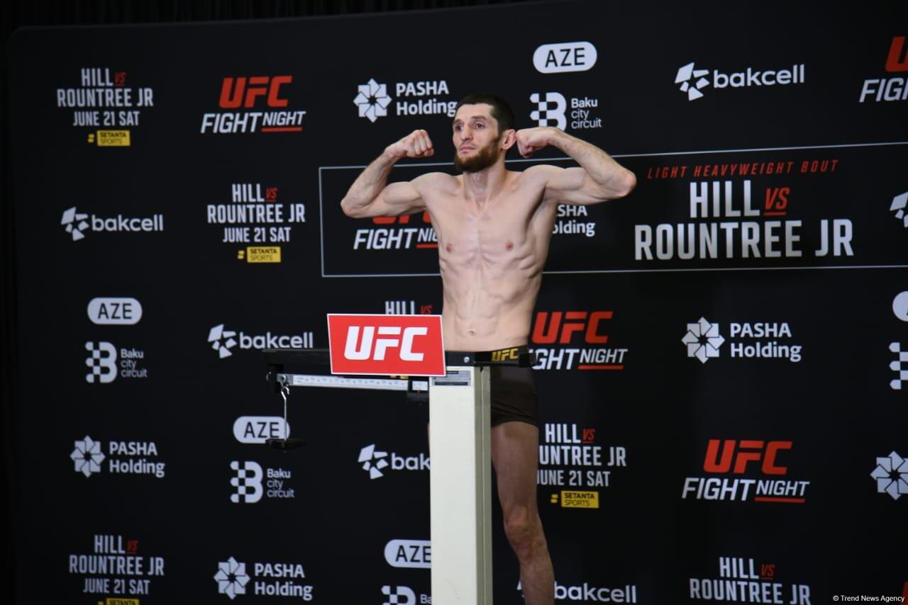 Bakıda "UFC Fight Night" iştirakçılarının rəsmi çəki mərasimi keçirilib