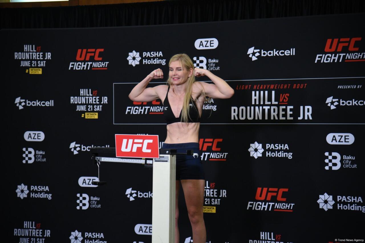 Bakıda "UFC Fight Night" iştirakçılarının rəsmi çəki mərasimi keçirilib