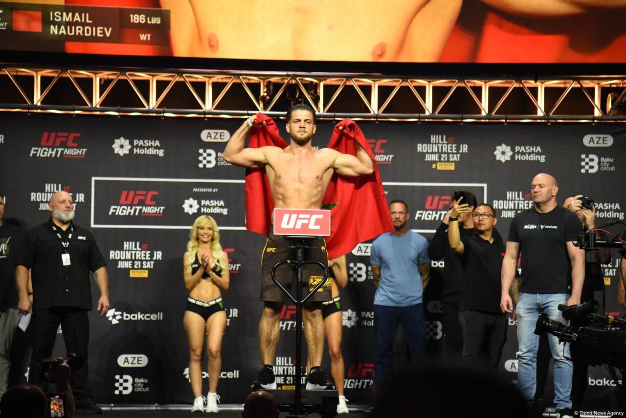 В Баку прошла торжественная церемония взвешивания бойцов UFC Fight Night