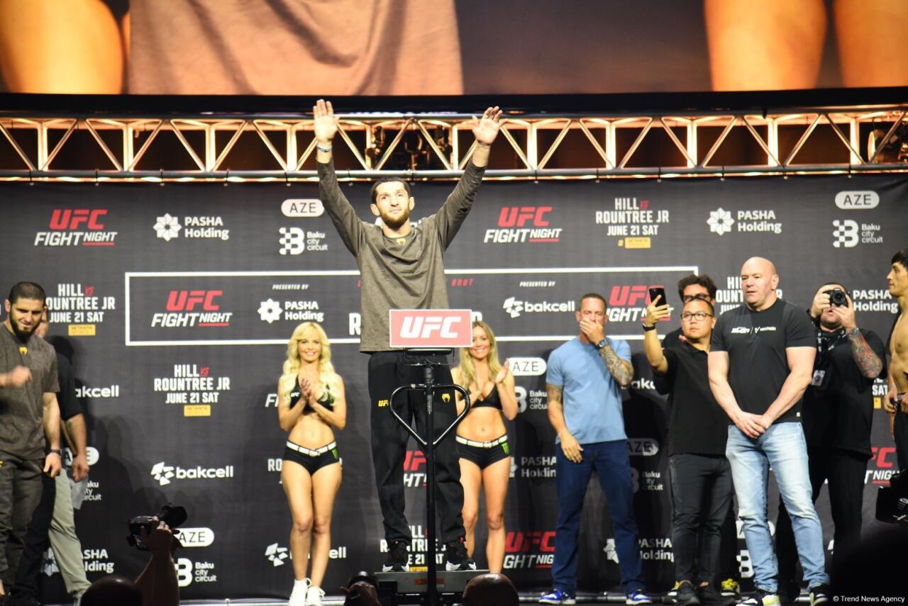 В Баку прошла торжественная церемония взвешивания бойцов UFC Fight Night