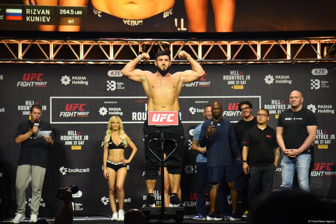 В Баку прошла торжественная церемония взвешивания бойцов UFC Fight Night