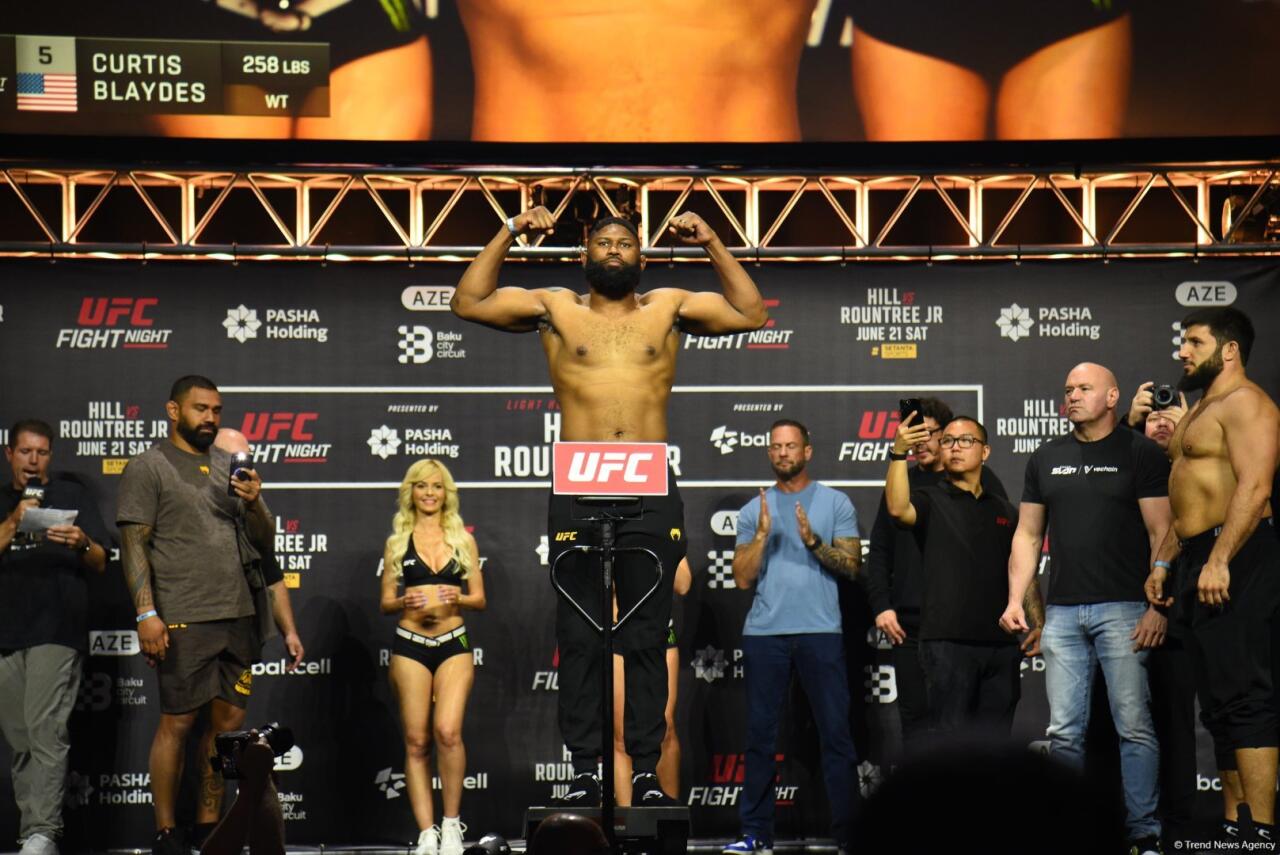 В Баку прошла торжественная церемония взвешивания бойцов UFC Fight Night