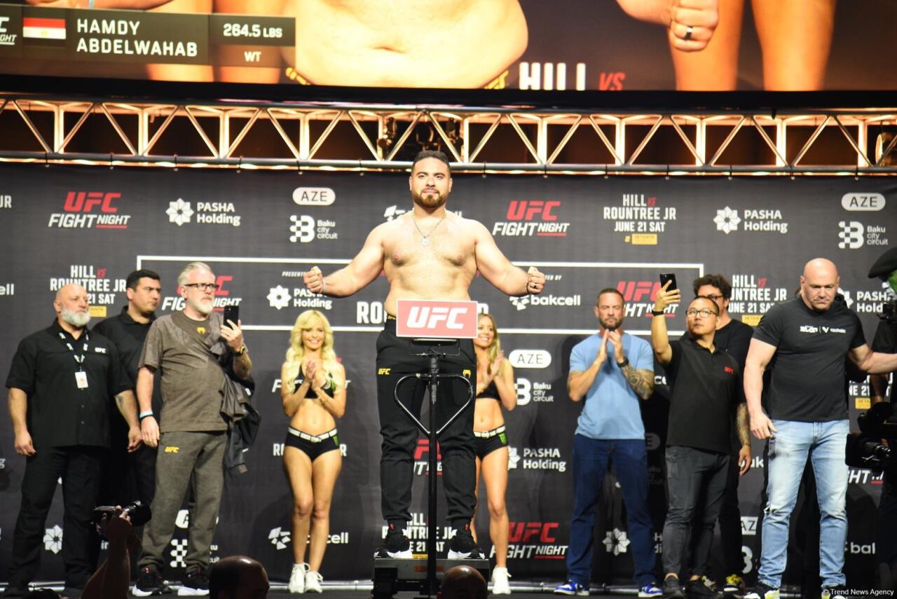В Баку прошла торжественная церемония взвешивания бойцов UFC Fight Night