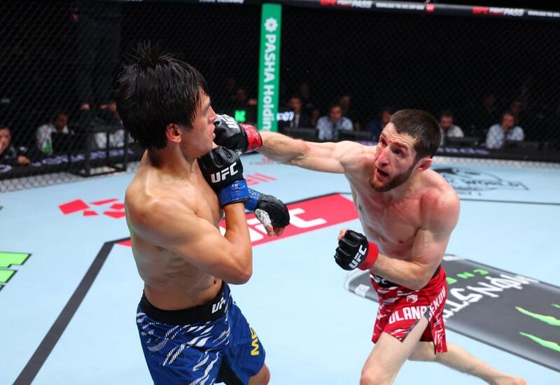Хабиб и Махачев отпраздновали победу Тагира Уланбекова на турнире UFC в Баку