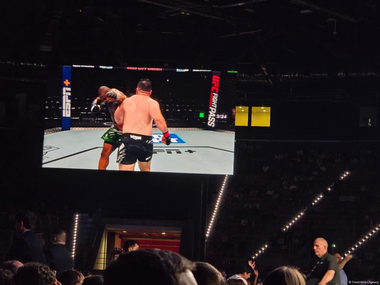 Определился победитель первого боя турнира UFC в Баку