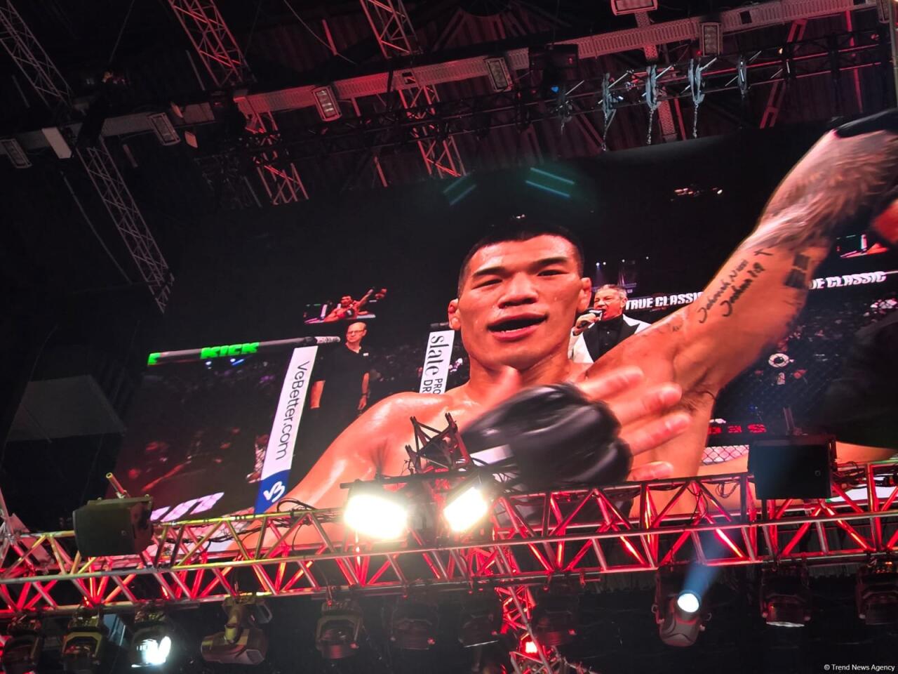 В Баку проходит турнир UFC Fight Night