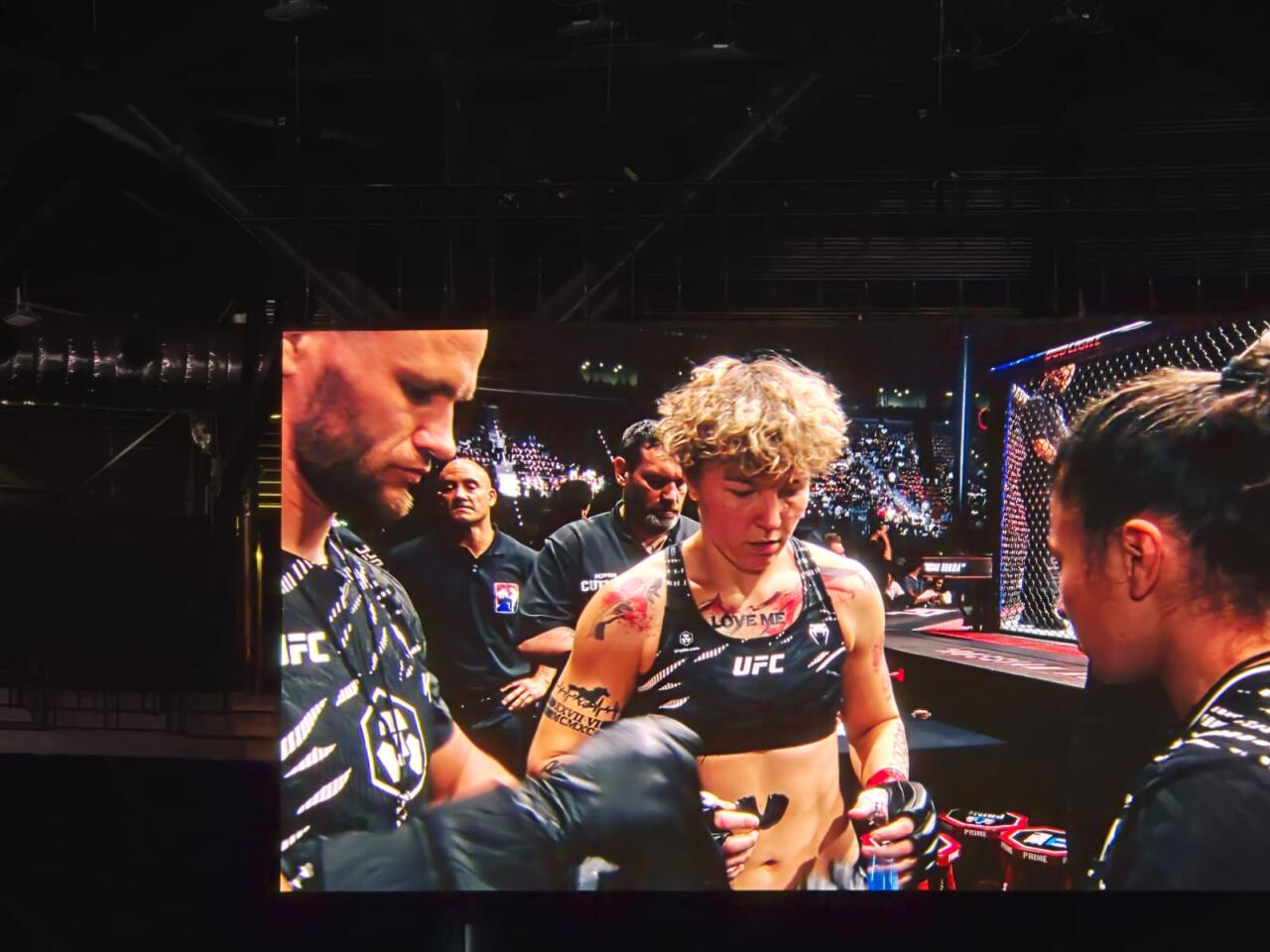 В Баку проходит турнир UFC Fight Night
