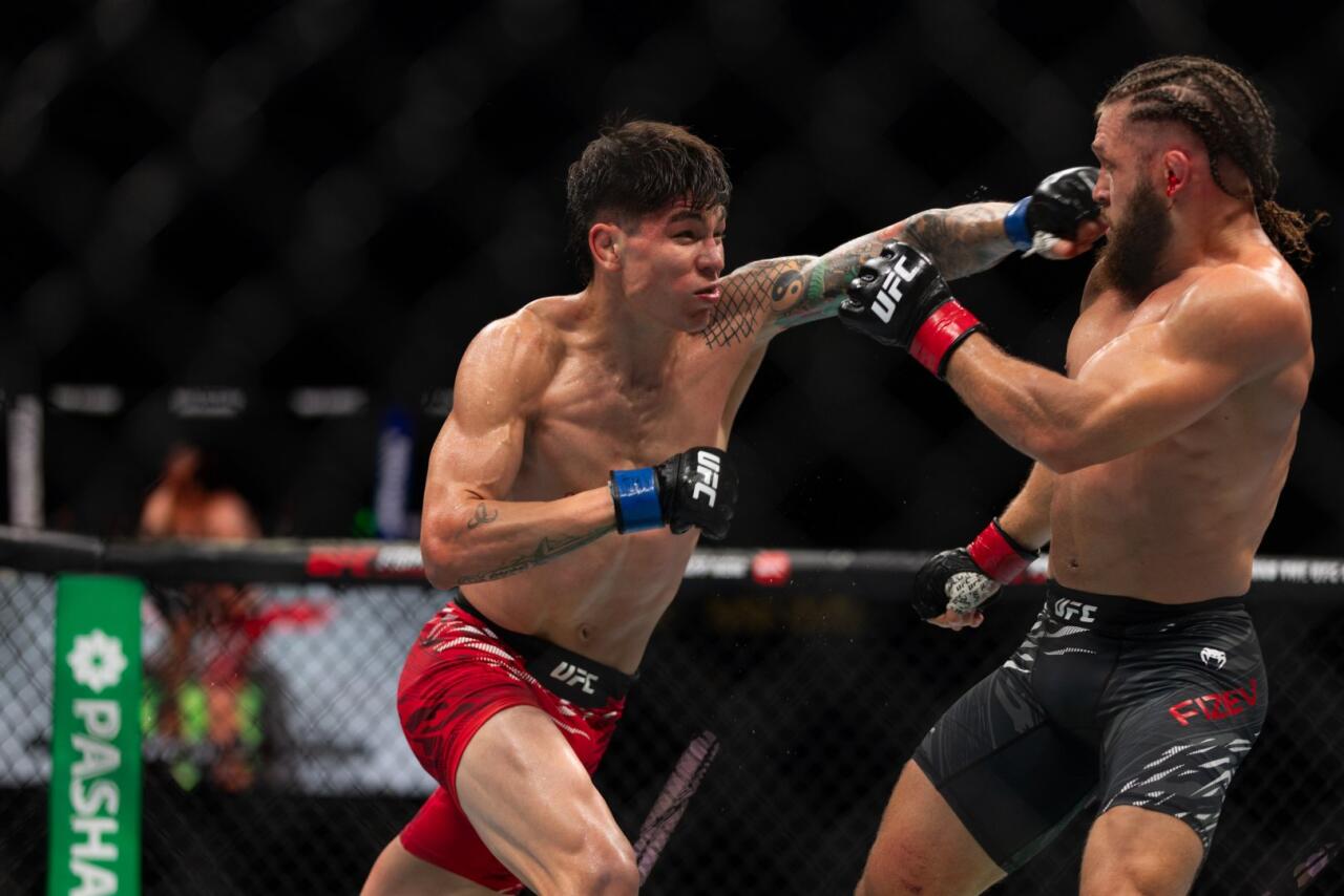 Рафаэль Физиев рассказал о своем перфомансе на UFC Fight Night в Баку
