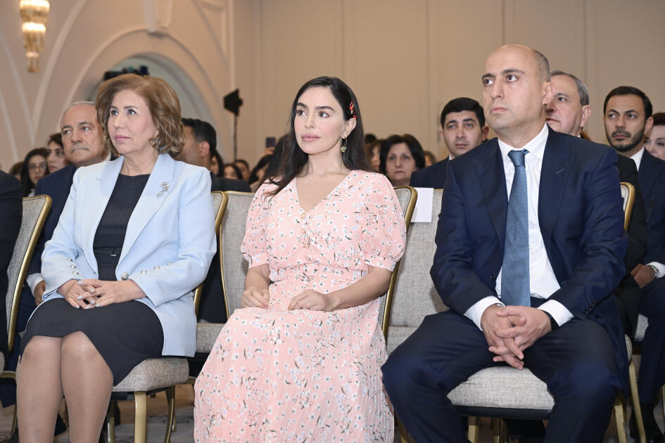 Heydər Əliyev Fondunun vitse-prezidenti Leyla Əliyeva “Gənc qızların təhsilinə dəstək” layihəsi iştirakçılarının məzun günündə iştirak edib
