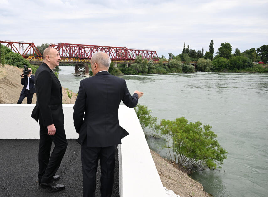 Prezident İlham Əliyev Yevlax şəhəri qumsüzgəc texnologiyalı sutəmizləyici qurğunun açılışında iştirak edib