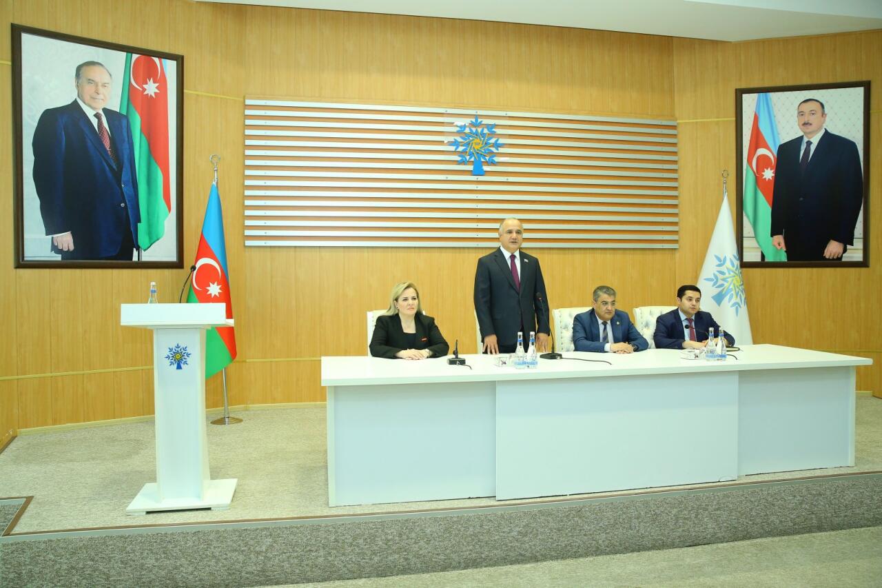 Azərbaycan  Respublikası Milli Məclisinin və Azərbaycan Respublikası Vəkillər Kollegiyasının təşəbbüsü ilə Binəqədi rayonunda aztəminatlı ailələrə hüquqi yardım aksiyası keçirilib