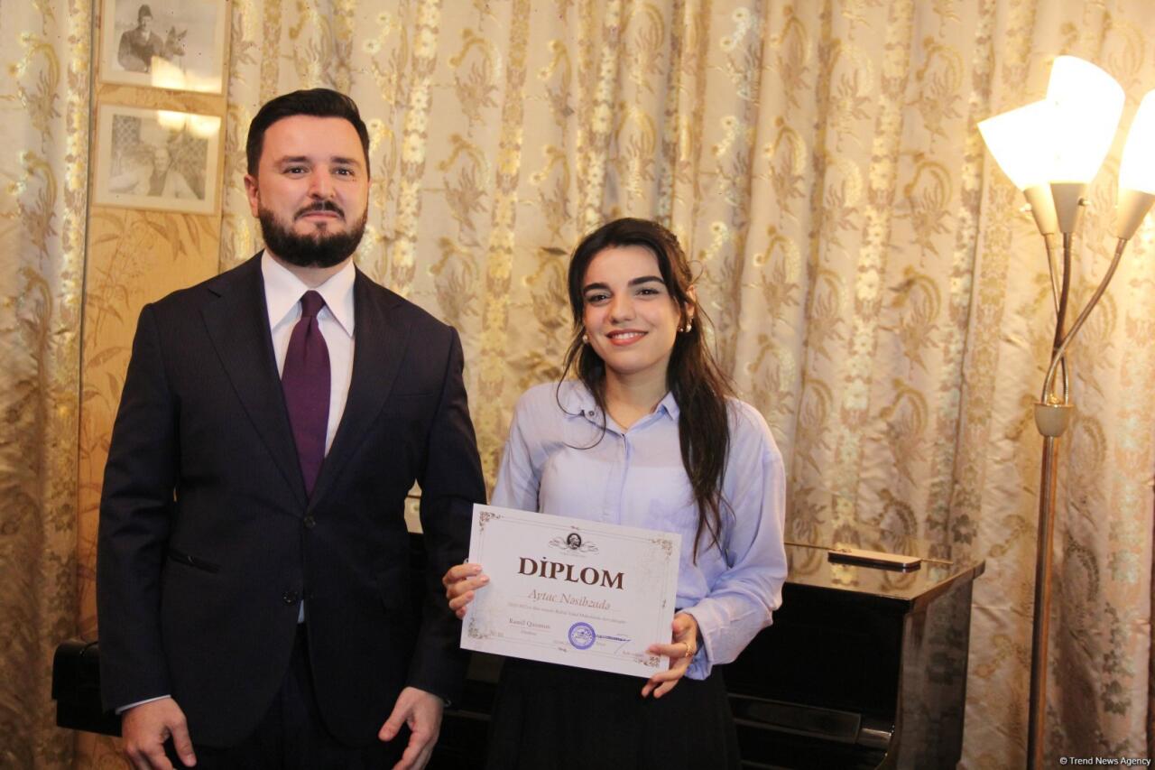 Первый выпуск Вокальной школы Бюльбюля под руководством Рамиля Гасымова