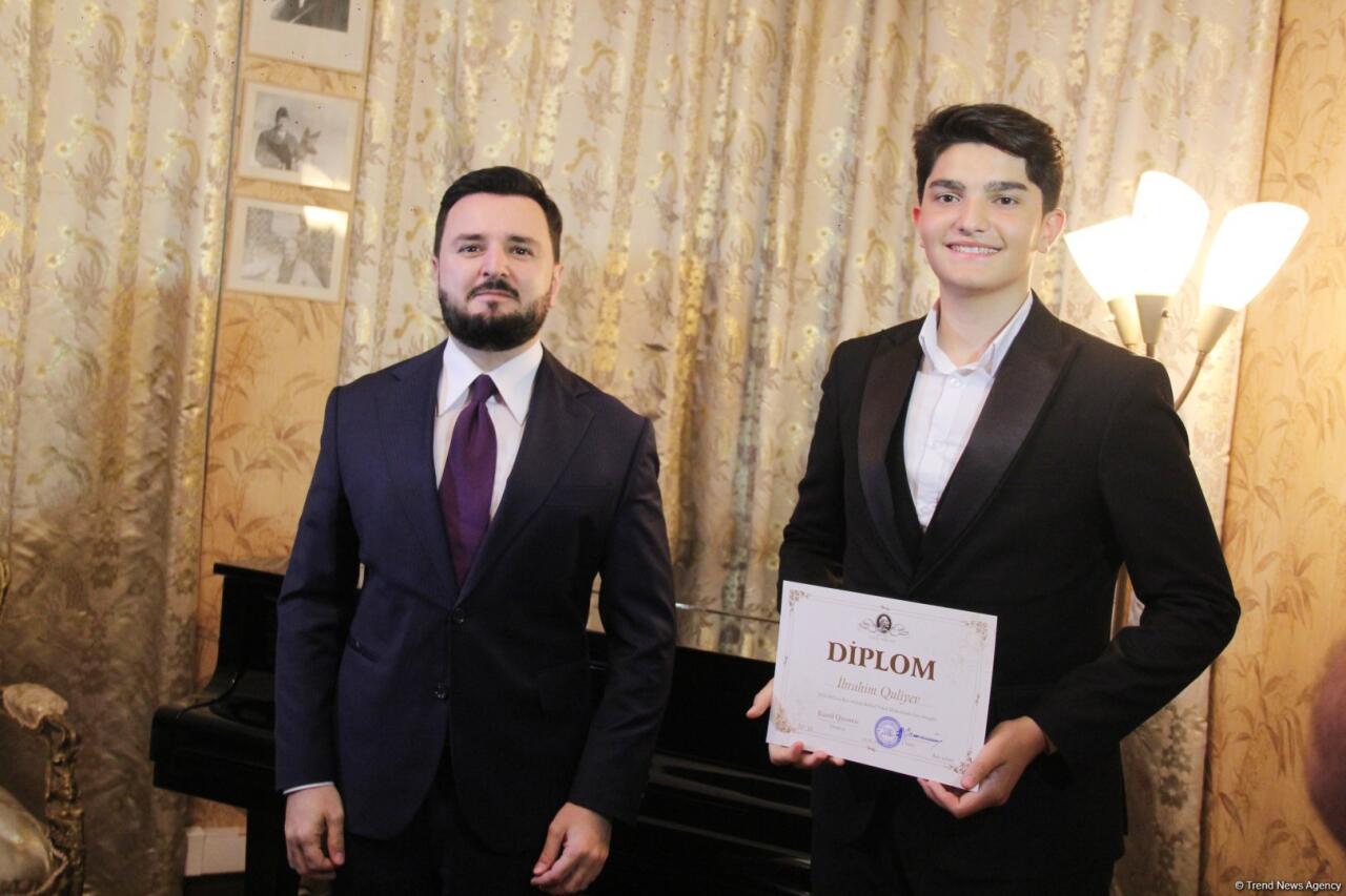 Первый выпуск Вокальной школы Бюльбюля под руководством Рамиля Гасымова