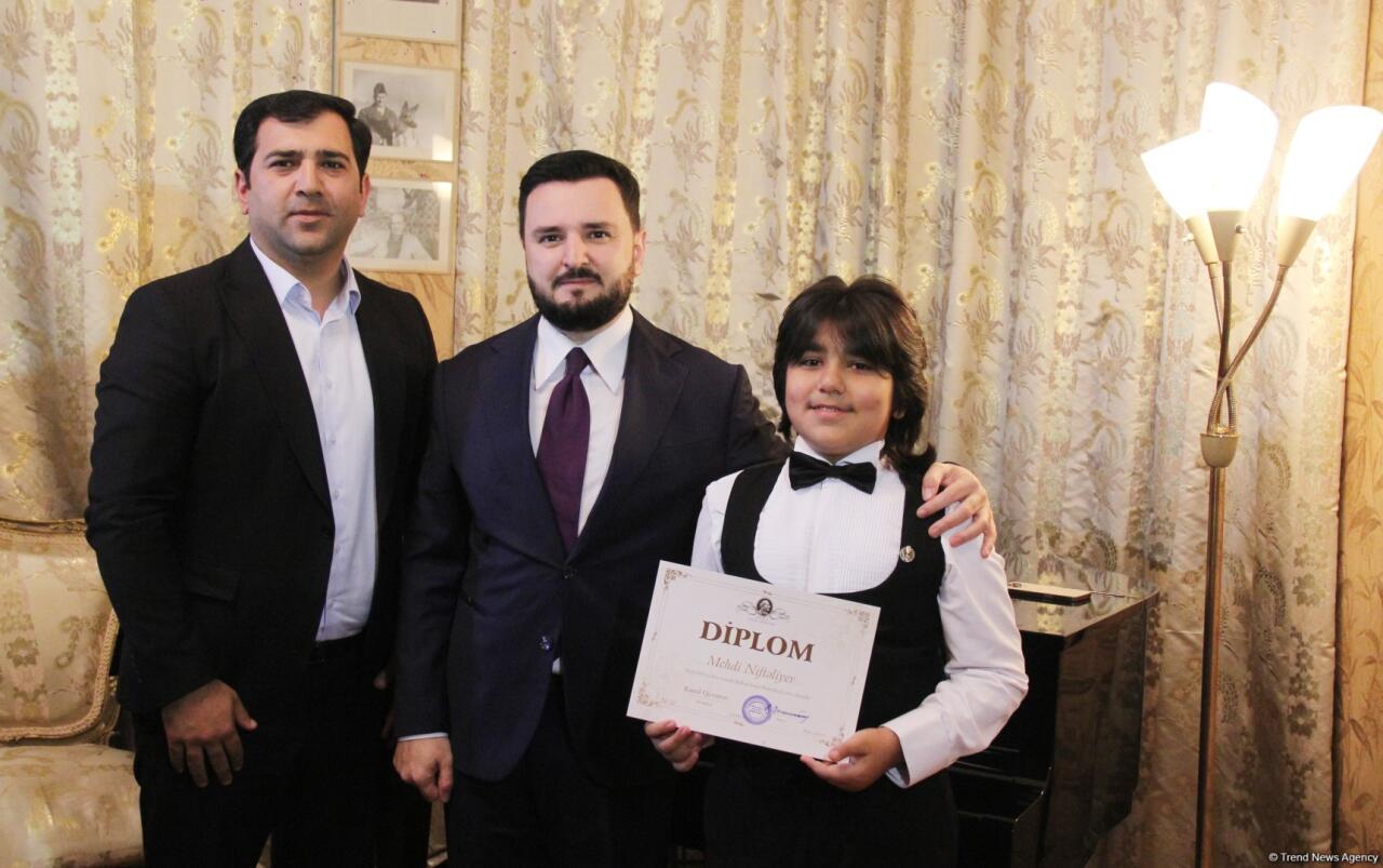 Первый выпуск Вокальной школы Бюльбюля под руководством Рамиля Гасымова