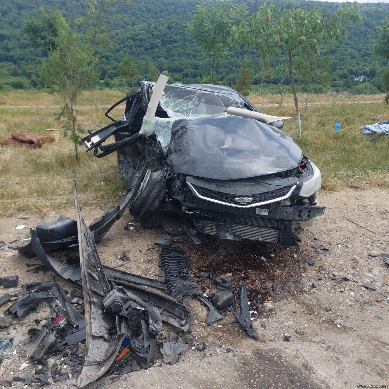 Qusar-Şahdağ yolunda iki avtomobil toqquşdu