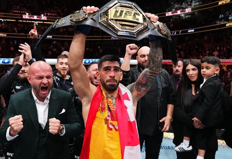 Топурия нокаутировал Оливейру в первом раунде и стал чемпионом UFC