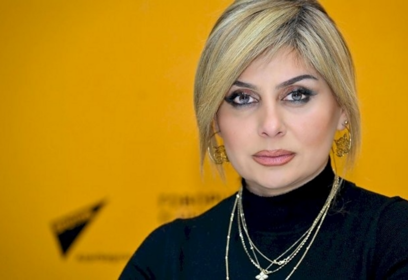 Şəbnəm və Vəfaya görə Əməkdar artist Rövşanə ilə "qırğına çıxdı"