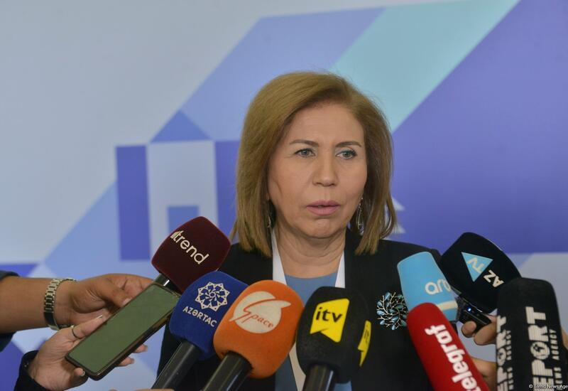 Bahar Muradova Gəncədə eyni məktəbdə yeniyetmələrin başına gələn faciələrlə bağlı sualı cavablandırıb